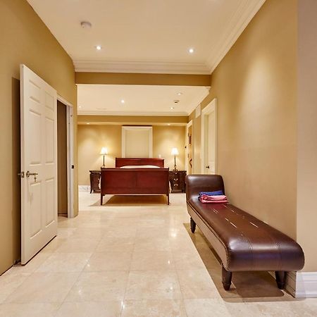Elegant Apartment With Sauna Toronto Ngoại thất bức ảnh