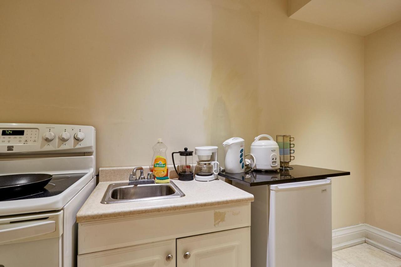 Elegant Apartment With Sauna Toronto Ngoại thất bức ảnh