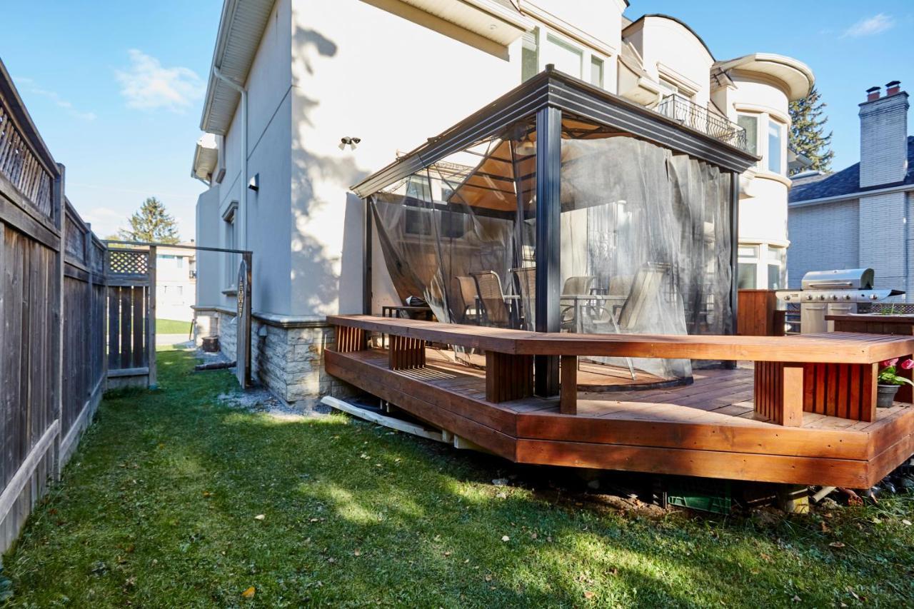 Elegant Apartment With Sauna Toronto Ngoại thất bức ảnh