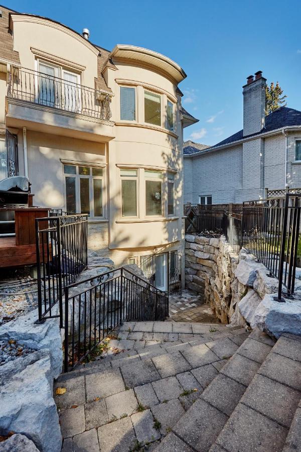 Elegant Apartment With Sauna Toronto Ngoại thất bức ảnh